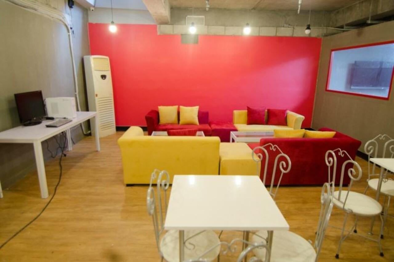 Kimchee Sinchon Guesthouse Seoul Bagian luar foto