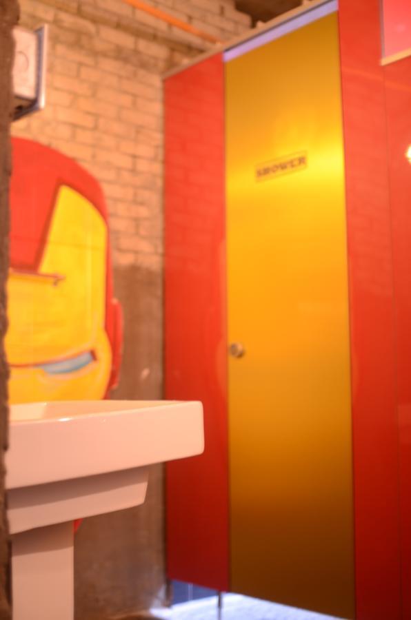 Kimchee Sinchon Guesthouse Seoul Bagian luar foto